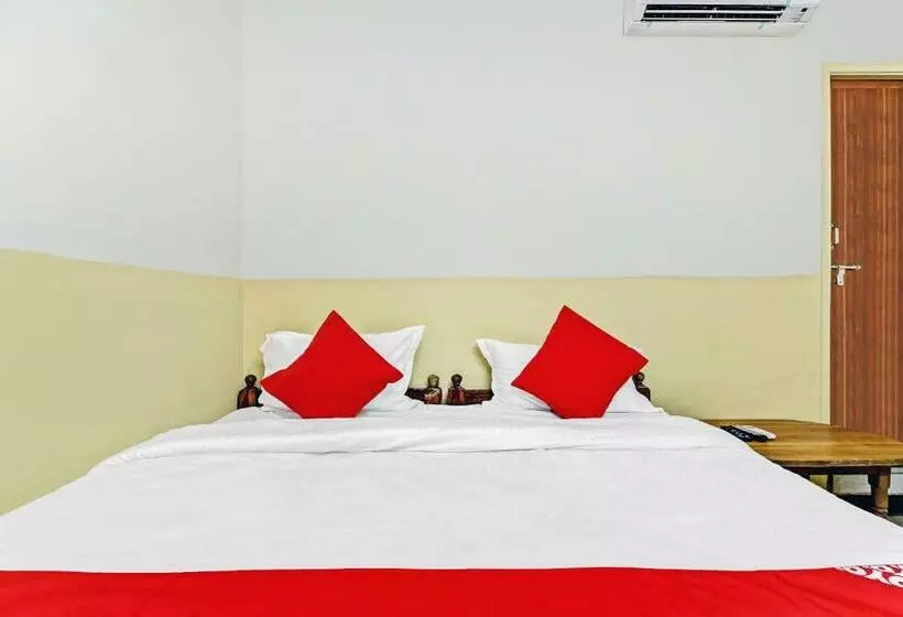 ホテル O Suraj Residency