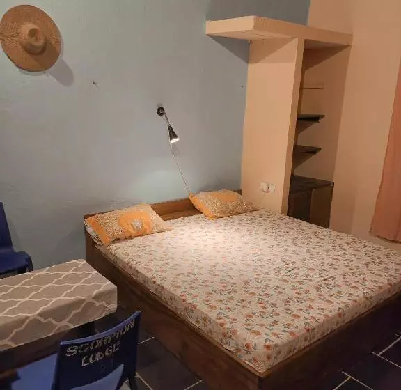 Retkeilymaja Scorpion Hill Lodge