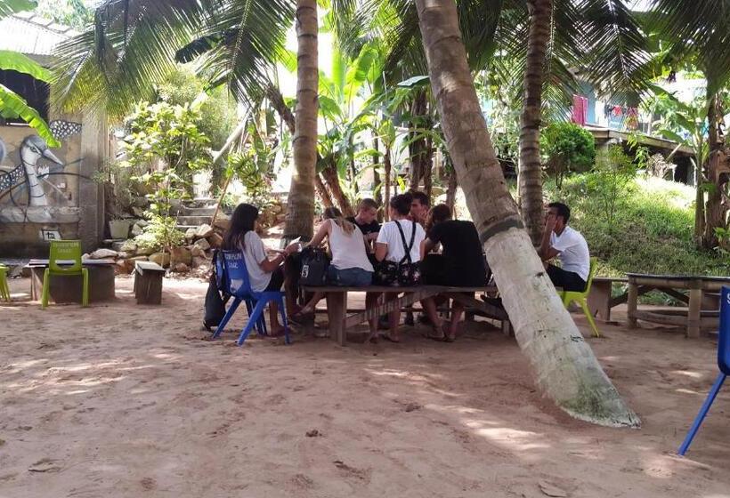 ユースホステル Scorpion Hill Lodge