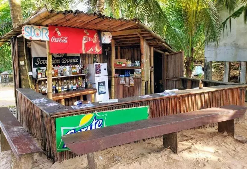 Retkeilymaja Scorpion Hill Lodge