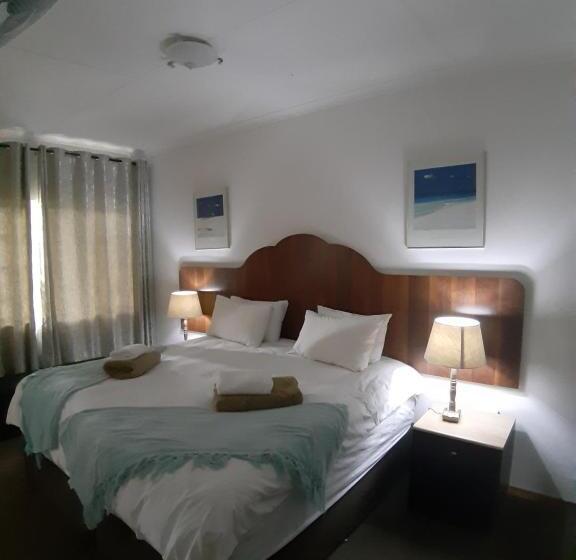 הוסטל Wayside Lodge