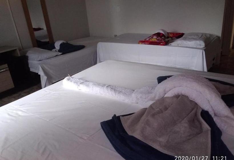 تختخواب و صبحانه Flor Do Pequi