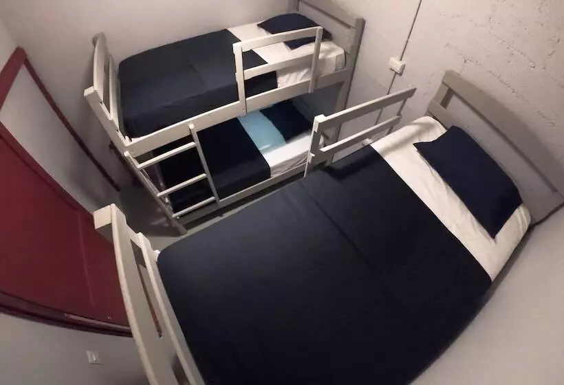 Hostel Auikyani