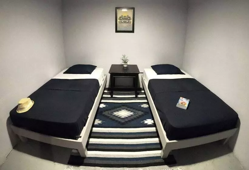 Hostel Auikyani