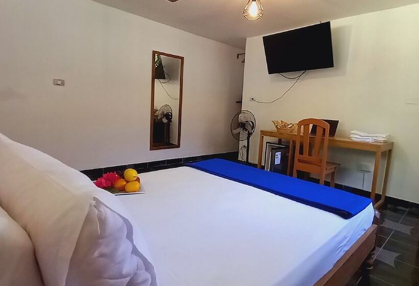 בית מלון כפרי Puerto Azul Sauce