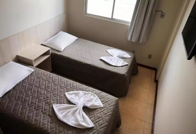 ホテル Ricardi Express