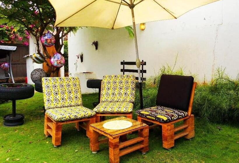 پانسیون La Maison De Canelya