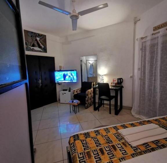 پانسیون La Maison De Canelya