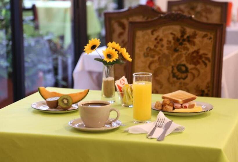 فندق Park Center