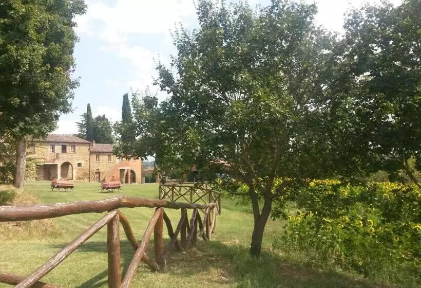 Hotelli Agriturismo La Capacciola