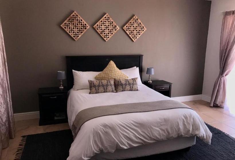 פנסיון Bird's View