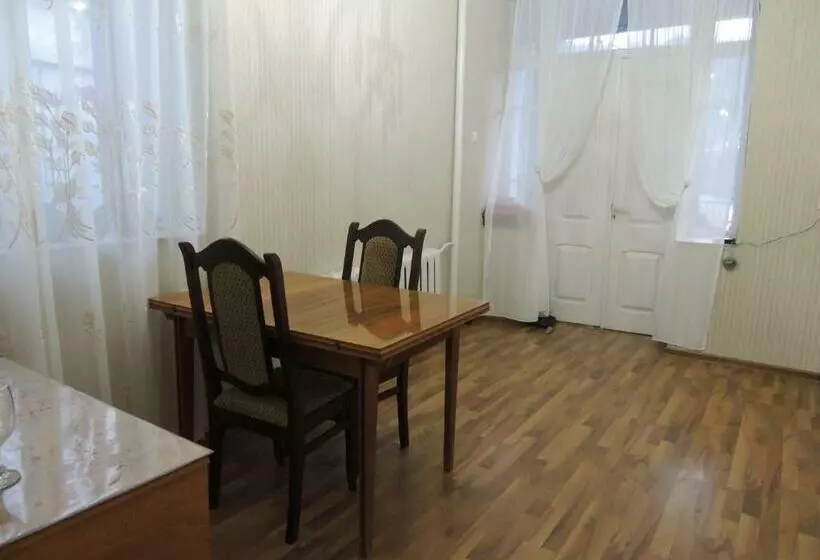 پانسیون Blue Guesthouse