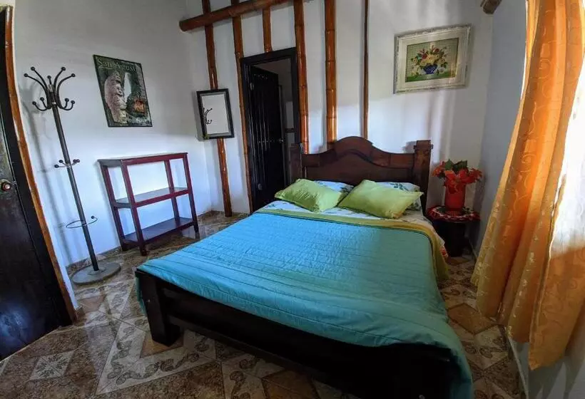 Majatalo Hospedaje El Jardín