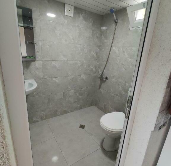 پانسیون Guest House Koba