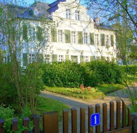 Majatalo Kurheim Haus Linde