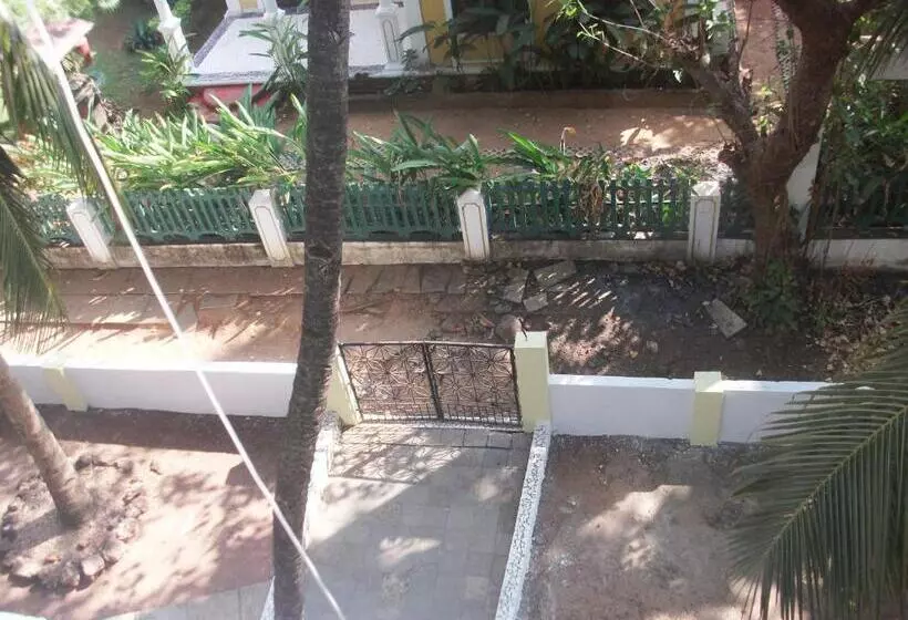 Majatalo Shalom Guest House