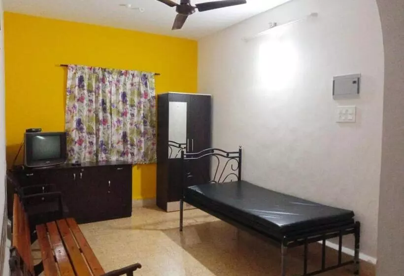 Majatalo Shalom Guest House