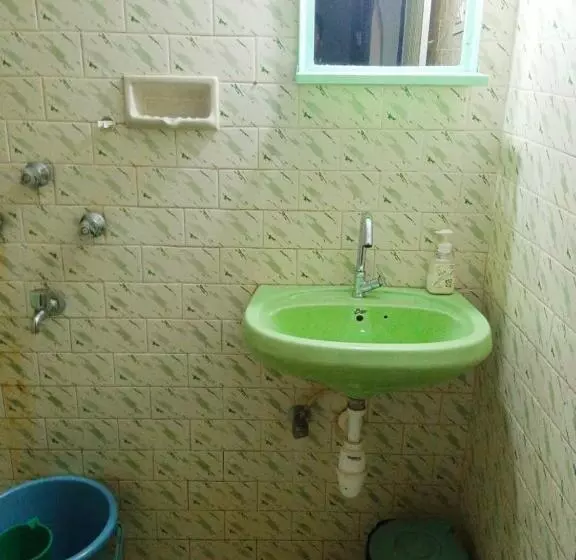 Majatalo Shalom Guest House