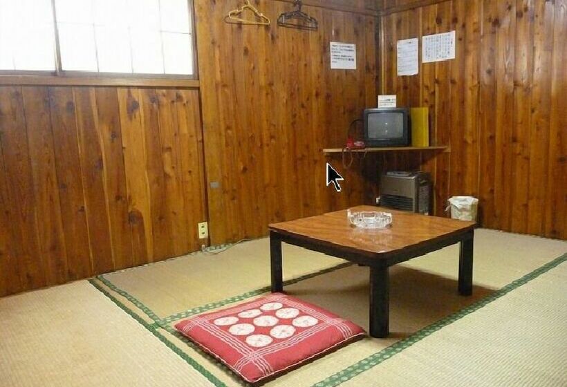 פנסיון Sports Plaza Hakuto