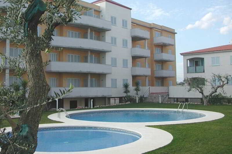Apartamentos Urbanizacion Del Sol