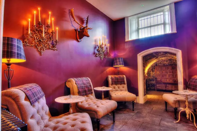 Bellinghan Castle Hotel