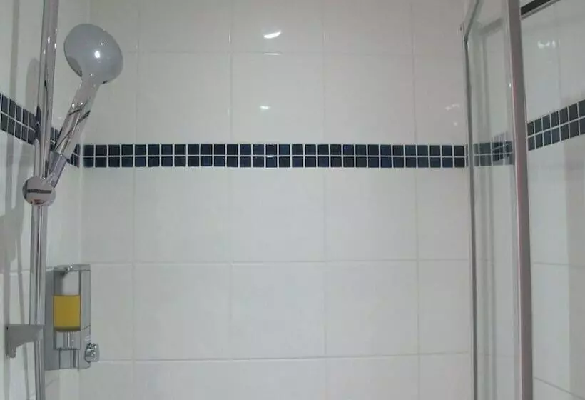 בית מלון כפרי Alhambra