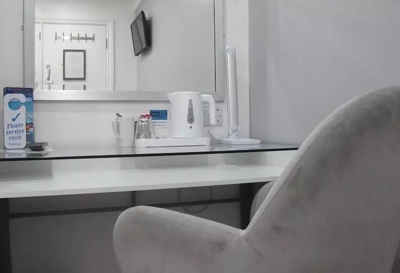 בית מלון כפרי Alhambra