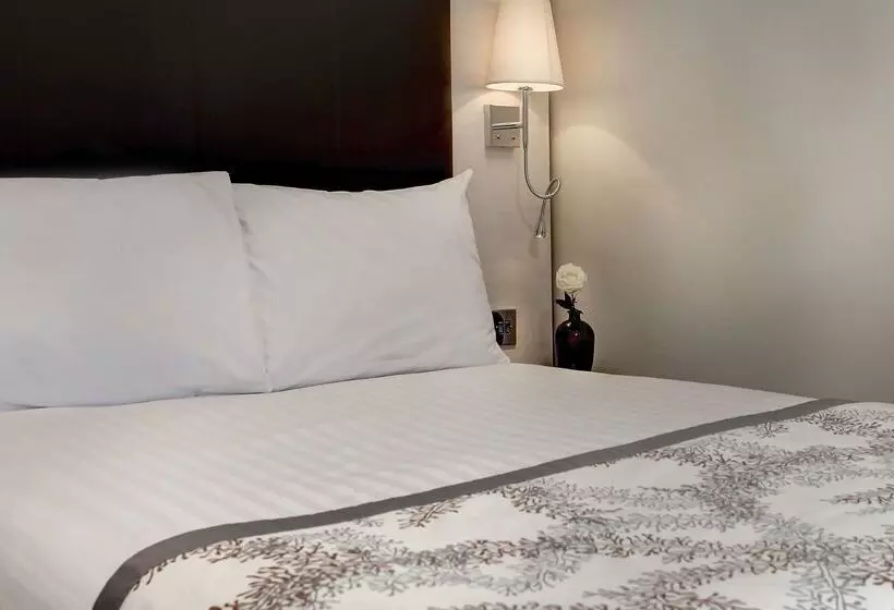 ホテル Best Western Chiswick Palace & Suites London