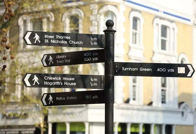 ホテル Best Western Chiswick Palace & Suites London
