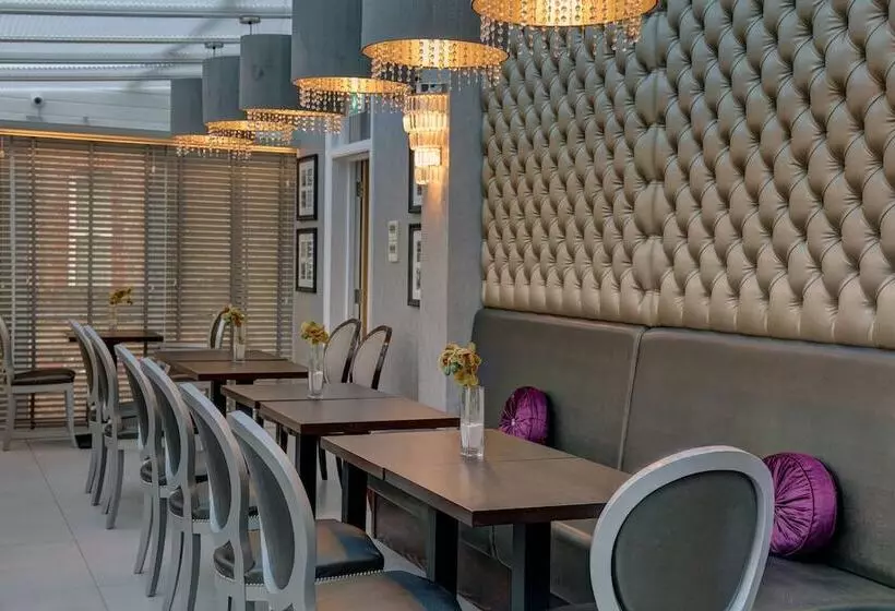 ホテル Best Western Chiswick Palace & Suites London