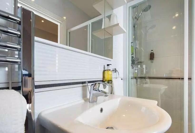 ホテル Best Western Chiswick Palace & Suites London
