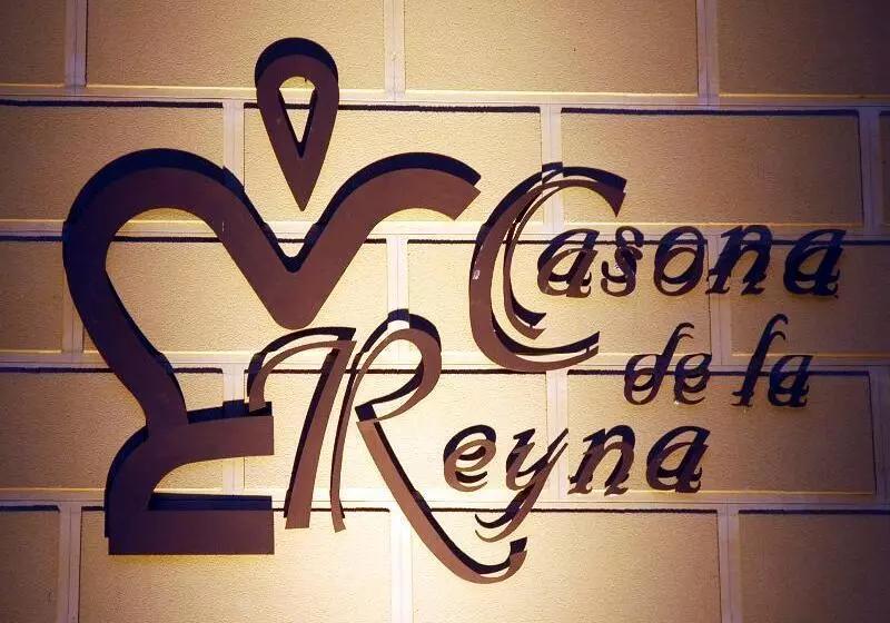 هتل Casona De La Reyna