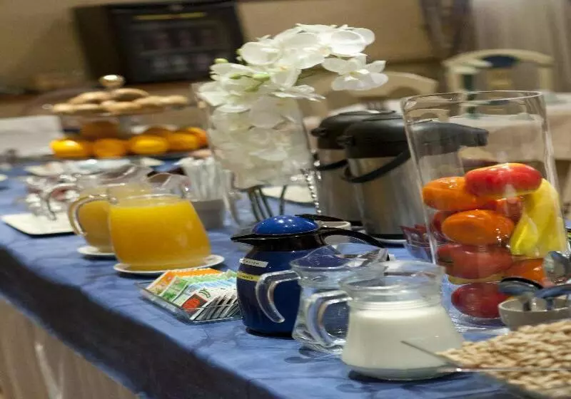 هتل Casona De La Reyna