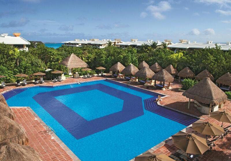 Отель Dreams Sapphire Resort & Spa