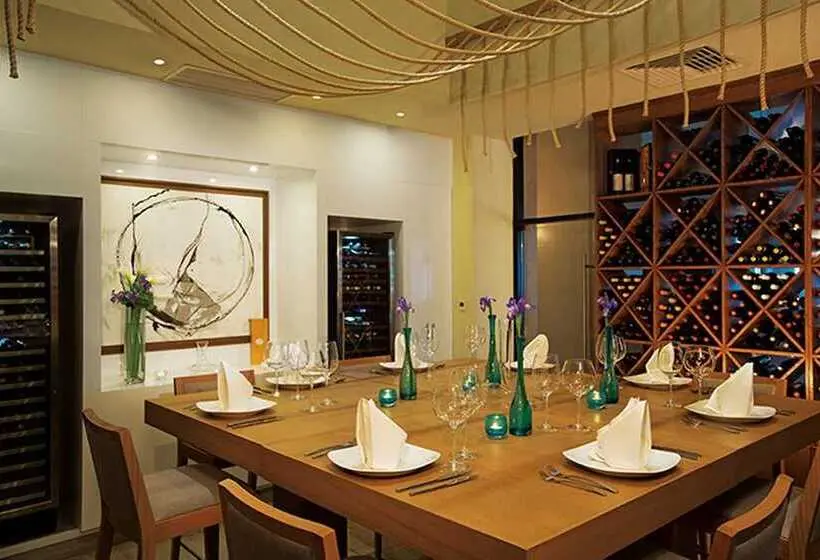 ホテル Dreams Sapphire Resort & Spa