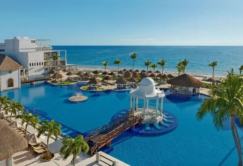 ホテル Dreams Sapphire Resort & Spa