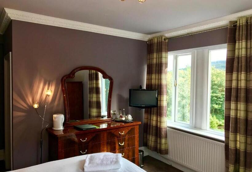 בית מלון כפרי Harefield Hall