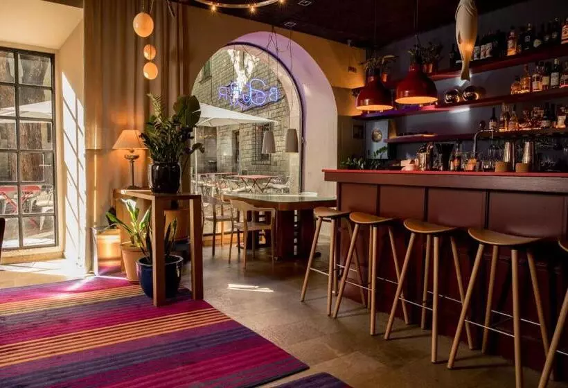 Отель Neri – Relais & Chateaux