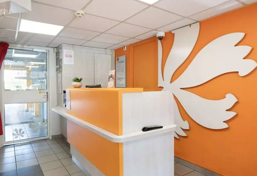 Отель Premiere Classe Chalons En Champagne