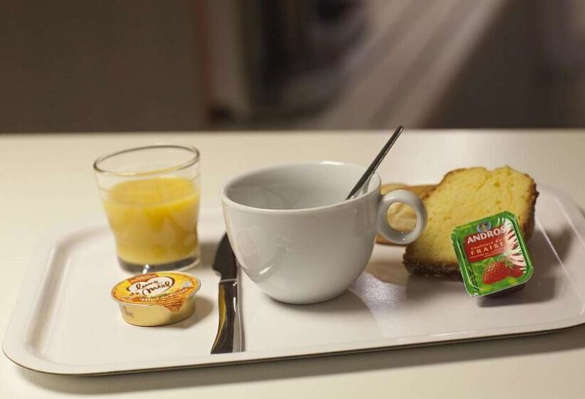 فندق Classic Hôtel   Fontenay Trésigny