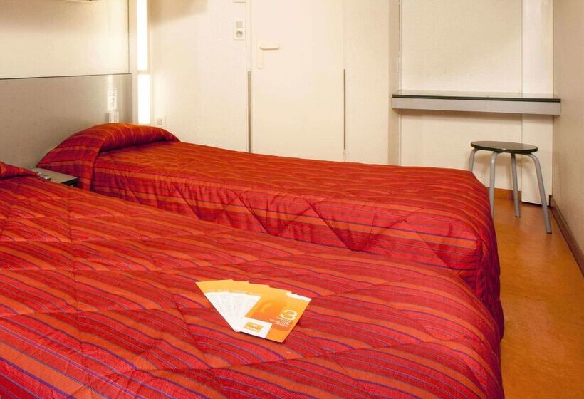 هتل Premiere Classe Saint Nazaire  Trignac