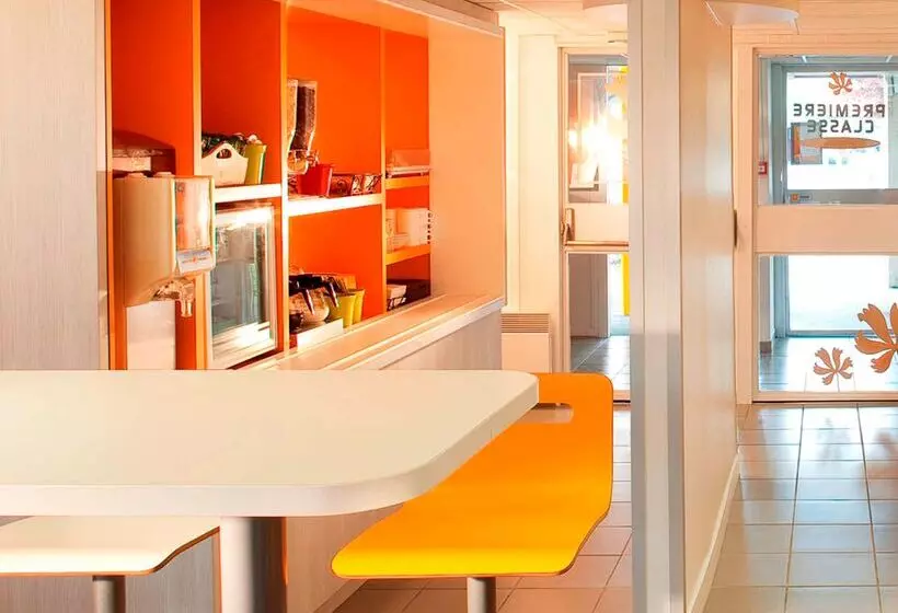 酒店 Premiere Classe Versailles  Saint Cyr L Ecole