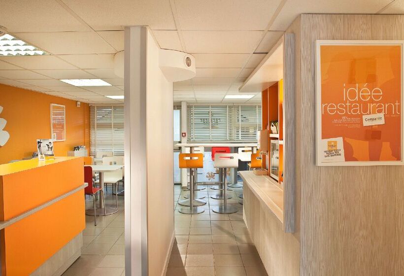 هتل Premiere Classe Versailles Saint Cyr L Ecole