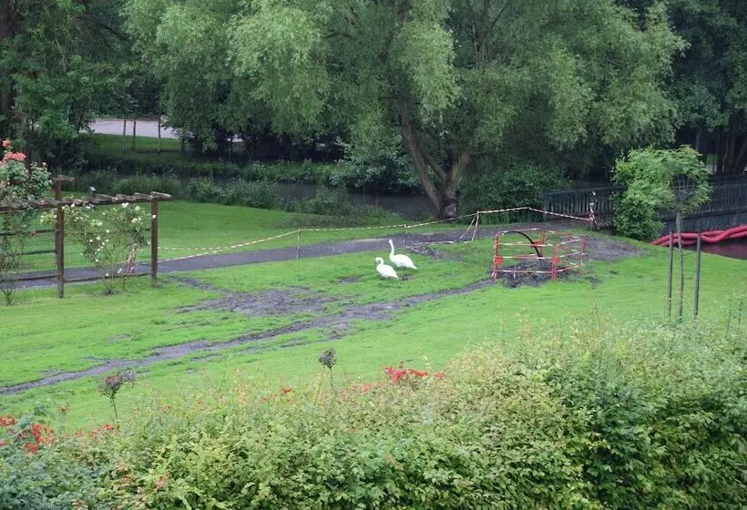 Отель Premiere Classe Creil Villers Saint Paul