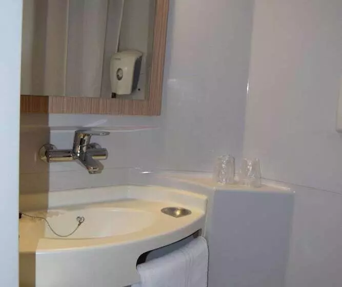 Отель Premiere Classe Creil Villers Saint Paul