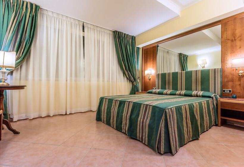 Raeli Hotel Archimede