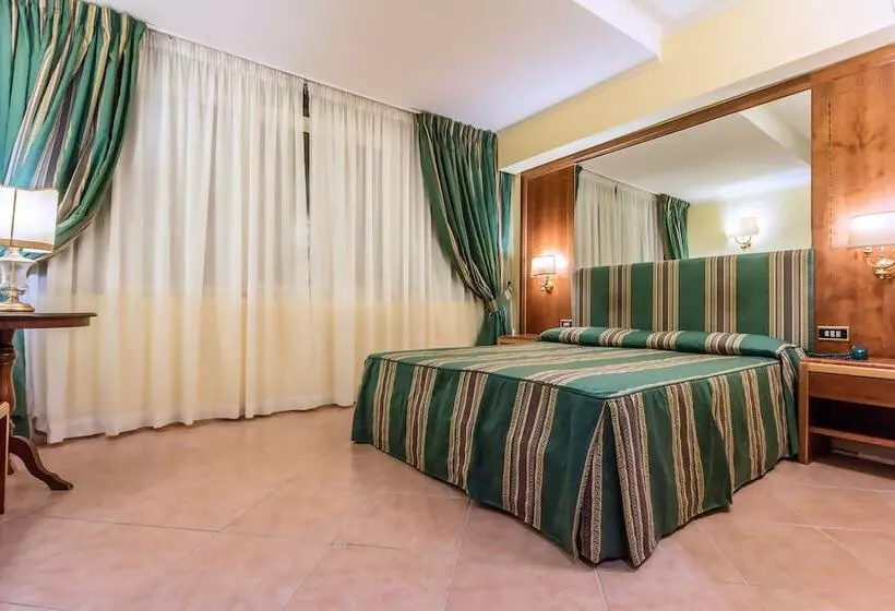 Raeli Hotel Archimede