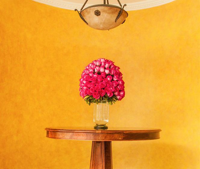 La Colina Suites Hotel