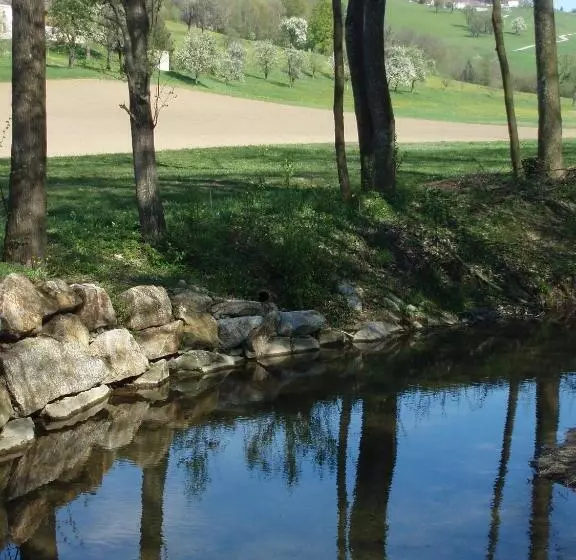 Retkeilymaja Gasthof Zur Linde