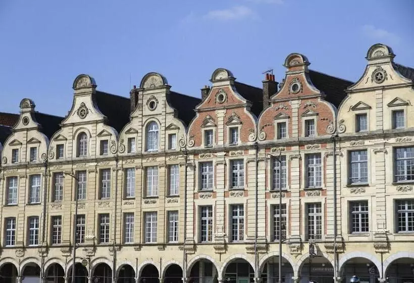 تختخواب و صبحانه Chambre D'hôtes Les Clés Des Places